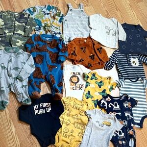 Baby Boy Onesies, Rompers & Footed Pajamas 16 PCS 0-3 Months Animals & Vehicles